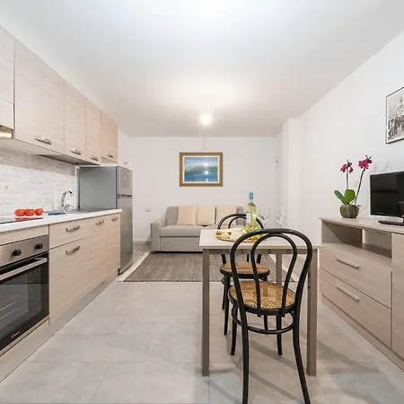 Casa Marco Sardinia Domus 칼라고노네