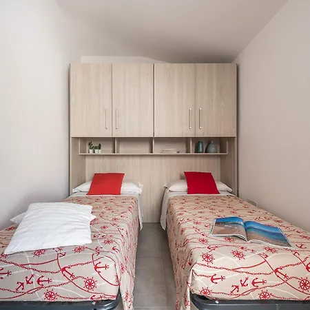 Casa Marco Sardinia Domus 펜션 *